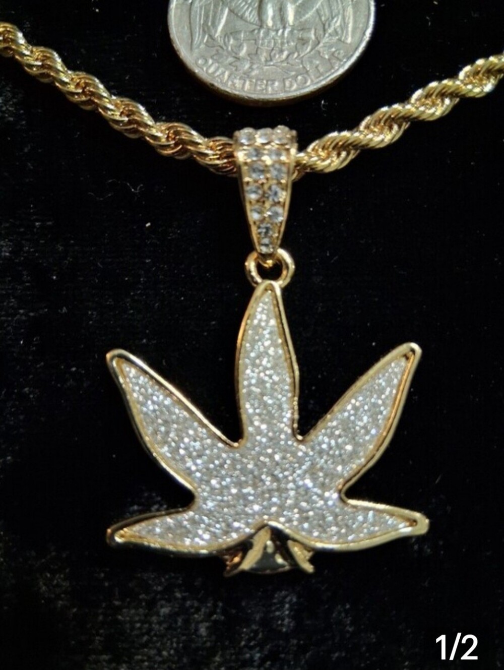 Gold-Tone Pavé Leaf Pendant Bracelet - Sparkling White and Gold